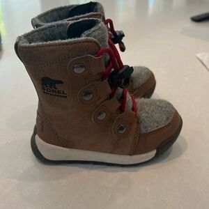 Kids sorel boots